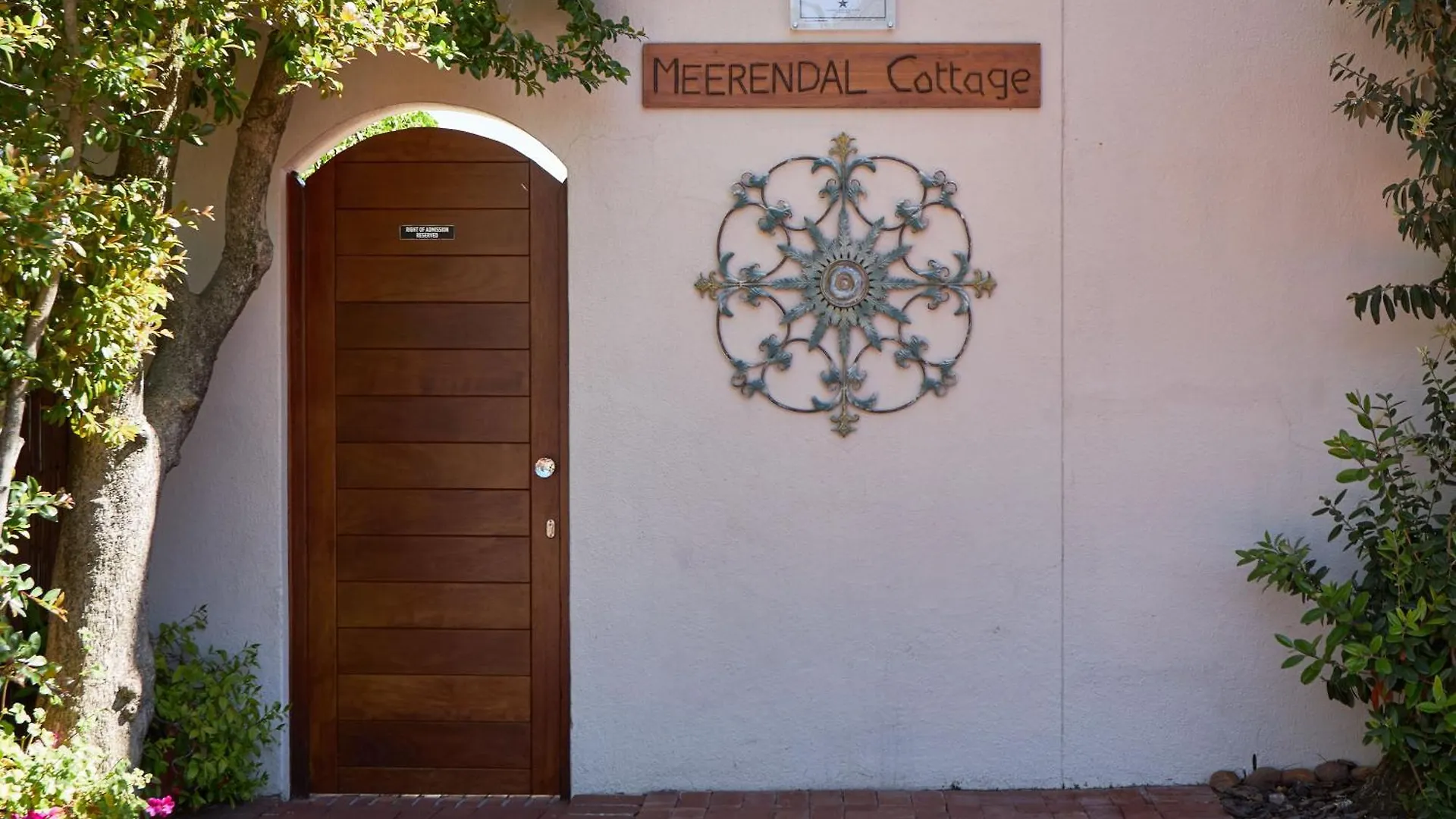 Meerendal Cottage-Affordable Luxury-Private Garden With Pool & Hot Tub Kapstadt