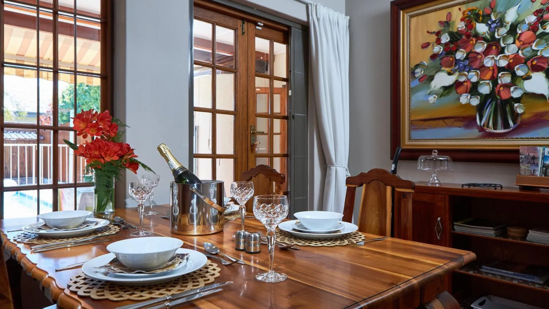 Meerendal Cottage-Affordable Luxury-Private Garden With Pool & Hot Tub Kapstadt Südafrika