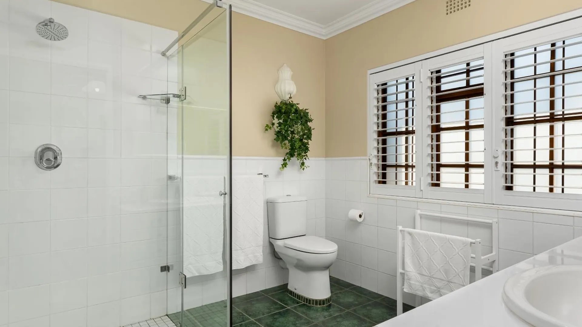 Meerendal Cottage-Affordable Luxury-Private Garden With Pool & Hot Tub Kapstadt